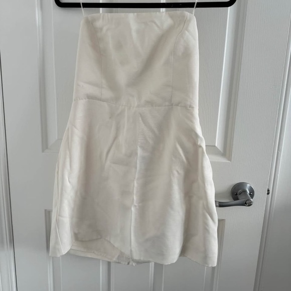 Dynamite Dresses & Skirts - Dynamite Strapless Mini Dress